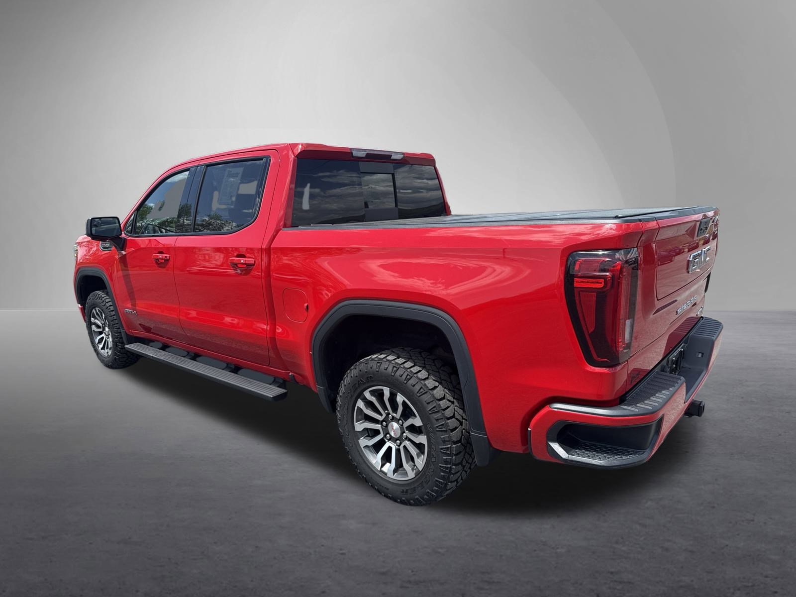 Used 2022 GMC Sierra 1500 AT4 w/ AT4 Preferred Package image 6