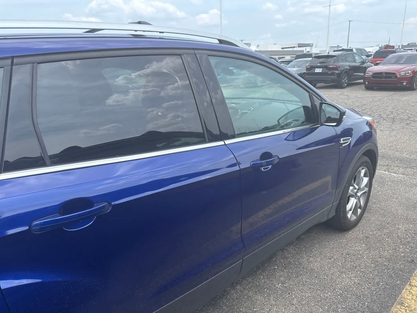 Used 2016 Ford Escape Titanium w/ Equipment Group 301A AWD/4WD image 11