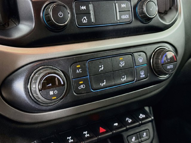 Used 2019 Chevrolet Colorado ZR2 AWD/4WD image 17