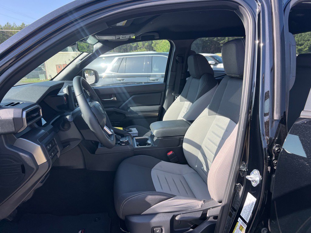 Used 2024 Toyota Tacoma TRD Off-Road image 12