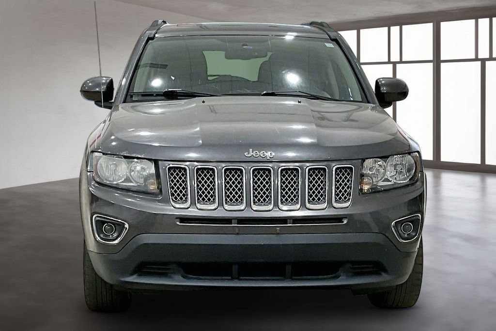 Used 2016 Jeep Compass High Altitude FWD image 3