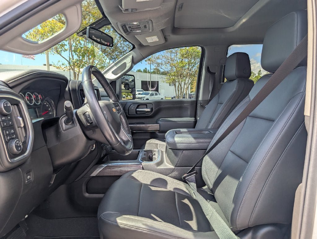 Used 2022 Chevrolet Silverado 2500 LTZ w/ LTZ Plus Package AWD/4WD image 14