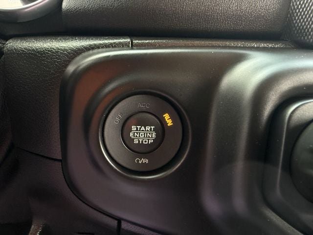 Used 2021 Jeep Wrangler Unlimited Sahara AWD/4WD image 24