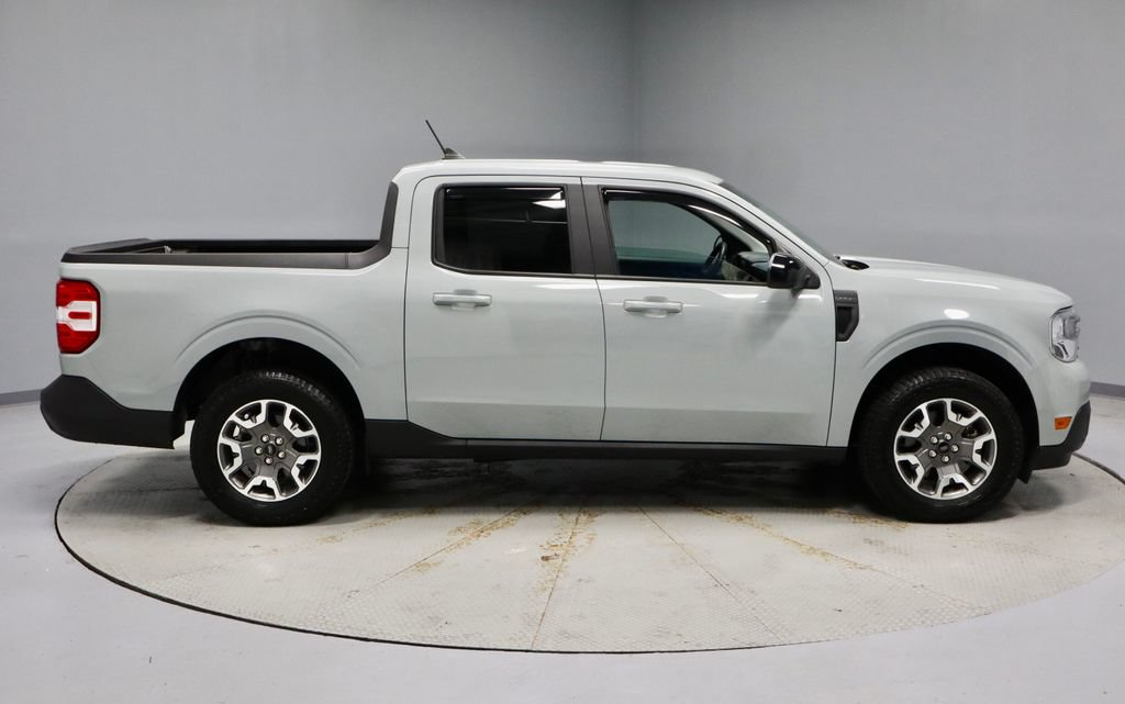 Certified 2024 Ford Maverick Lariat w/ 4K Tow Package AWD/4WD image 7