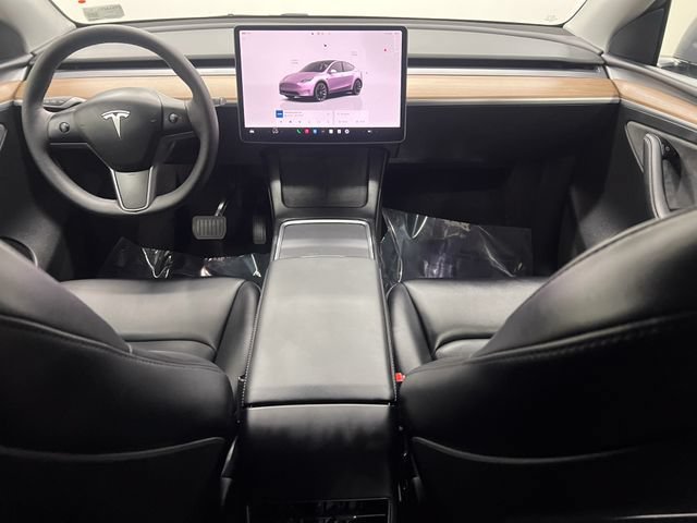 Used 2025 Tesla Model Y Long Range AWD/4WD image 14