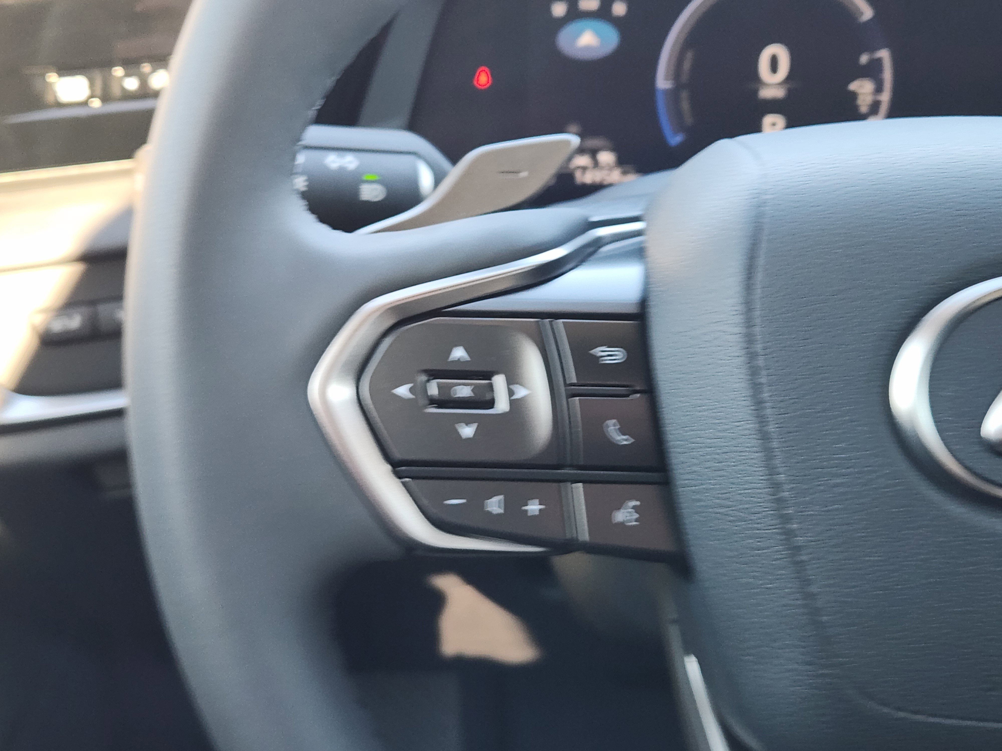 Used 2024 Lexus RZ 450e Premium image 34