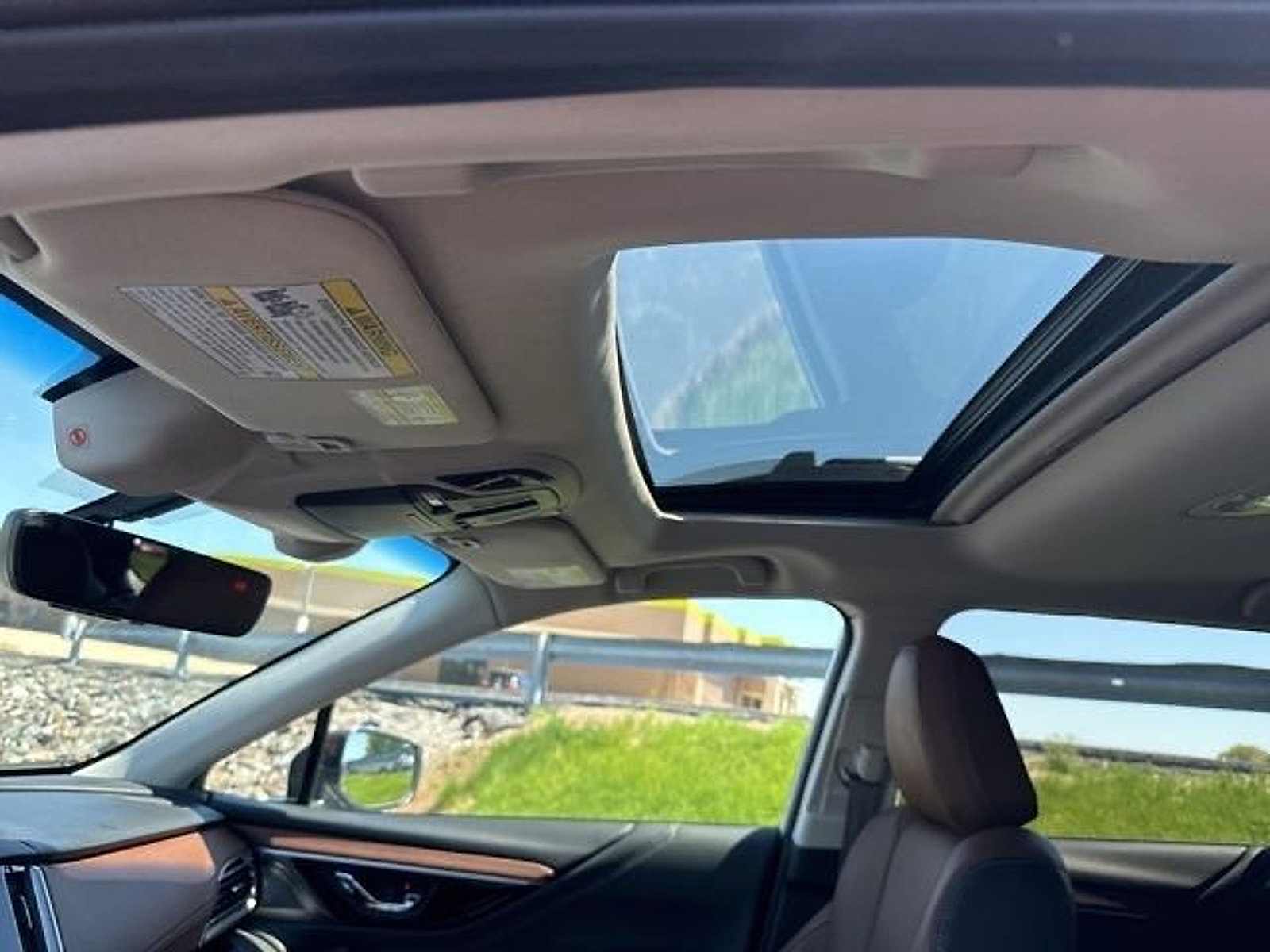 Used 2022 Subaru Outback Touring XT w/ Popular Package #2 image 22