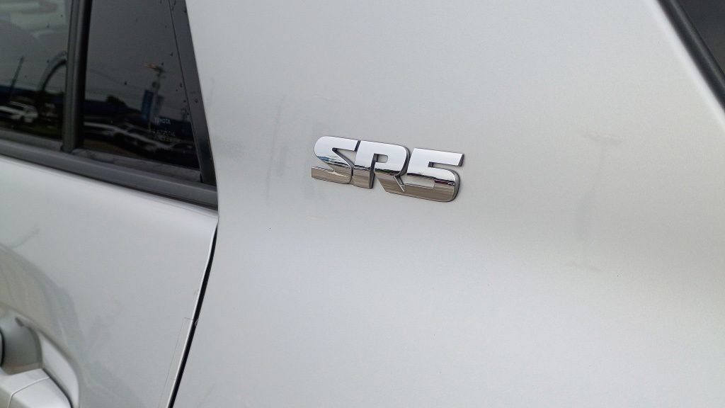 Used 2015 Toyota 4Runner SR5 RWD image 11
