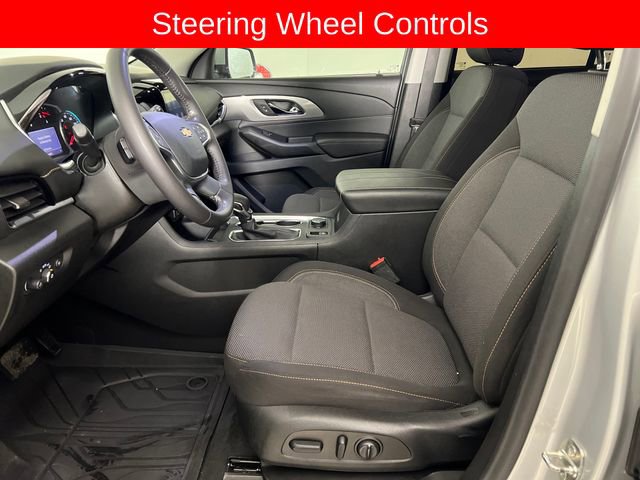 Used 2021 Chevrolet Traverse LT image 11