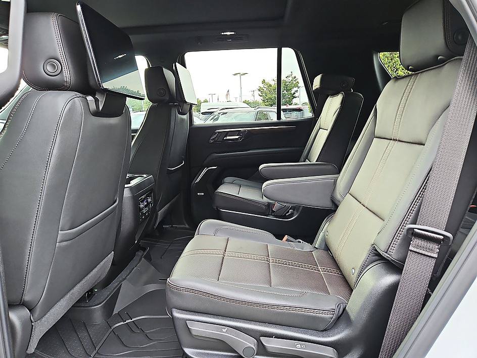 New 2026 Chevrolet Tahoe High Country AWD/4WD image 10