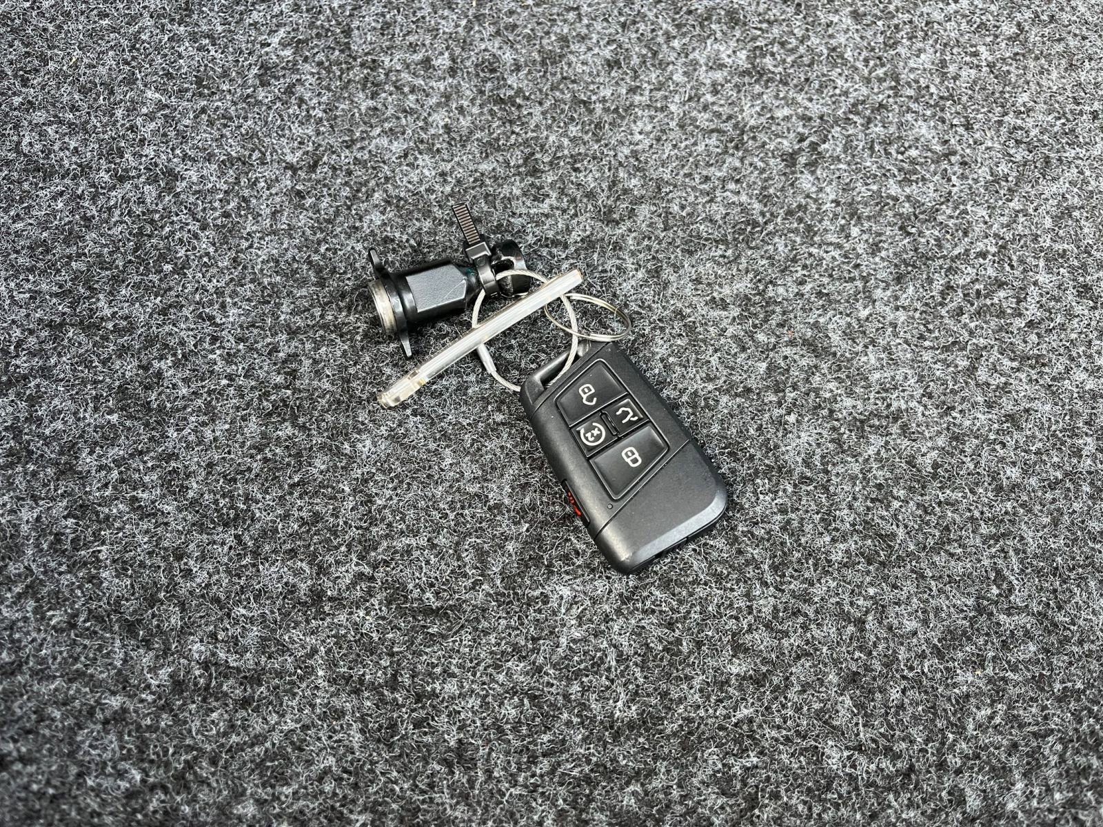 Used 2025 Volkswagen Jetta SE image 22