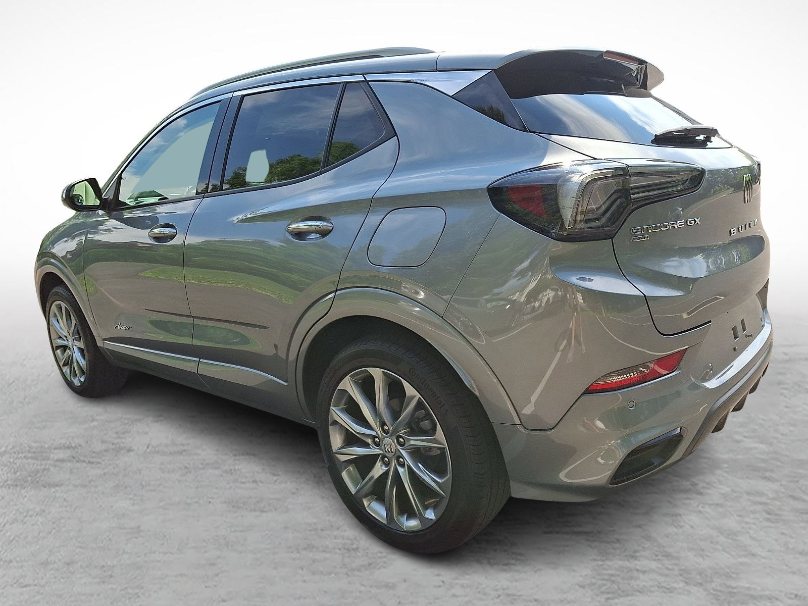 Used 2024 Buick Encore GX Avenir w/ Avenir Convenience Package AWD/4WD image 4