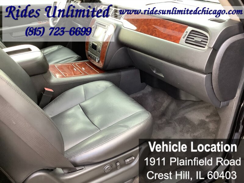 Used 2011 Chevrolet Tahoe LTZ AWD/4WD image 32