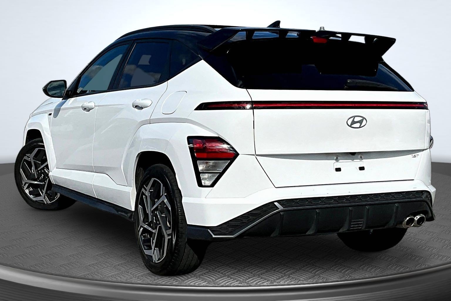 Used 2024 Hyundai Kona N Line FWD image 3