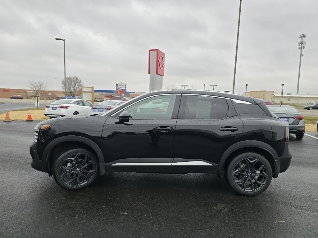 Used 2025 Nissan Kicks SR image 8