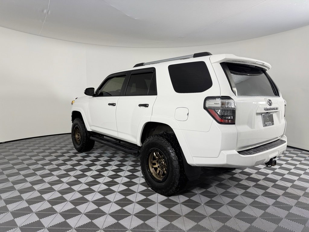 Used 2020 Toyota 4Runner SR5 Premium w/ Moonroof Package image 5