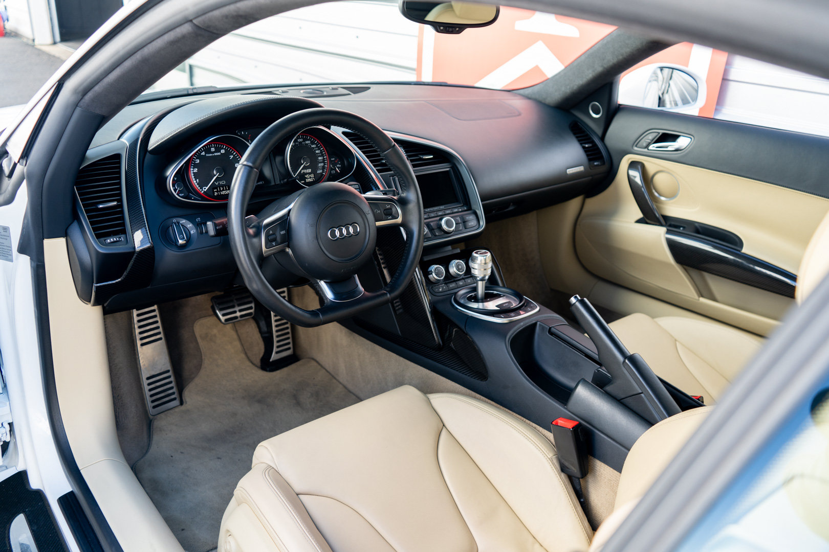 Used 2010 Audi R8 V10 AWD/4WD image 8