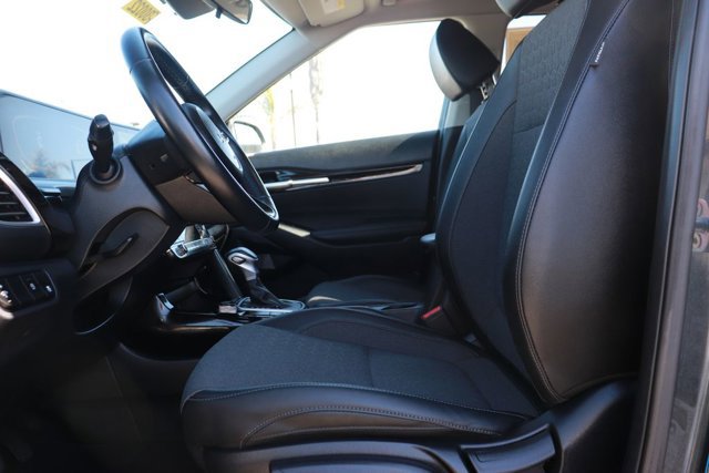 Used 2025 Kia Seltos S image 11