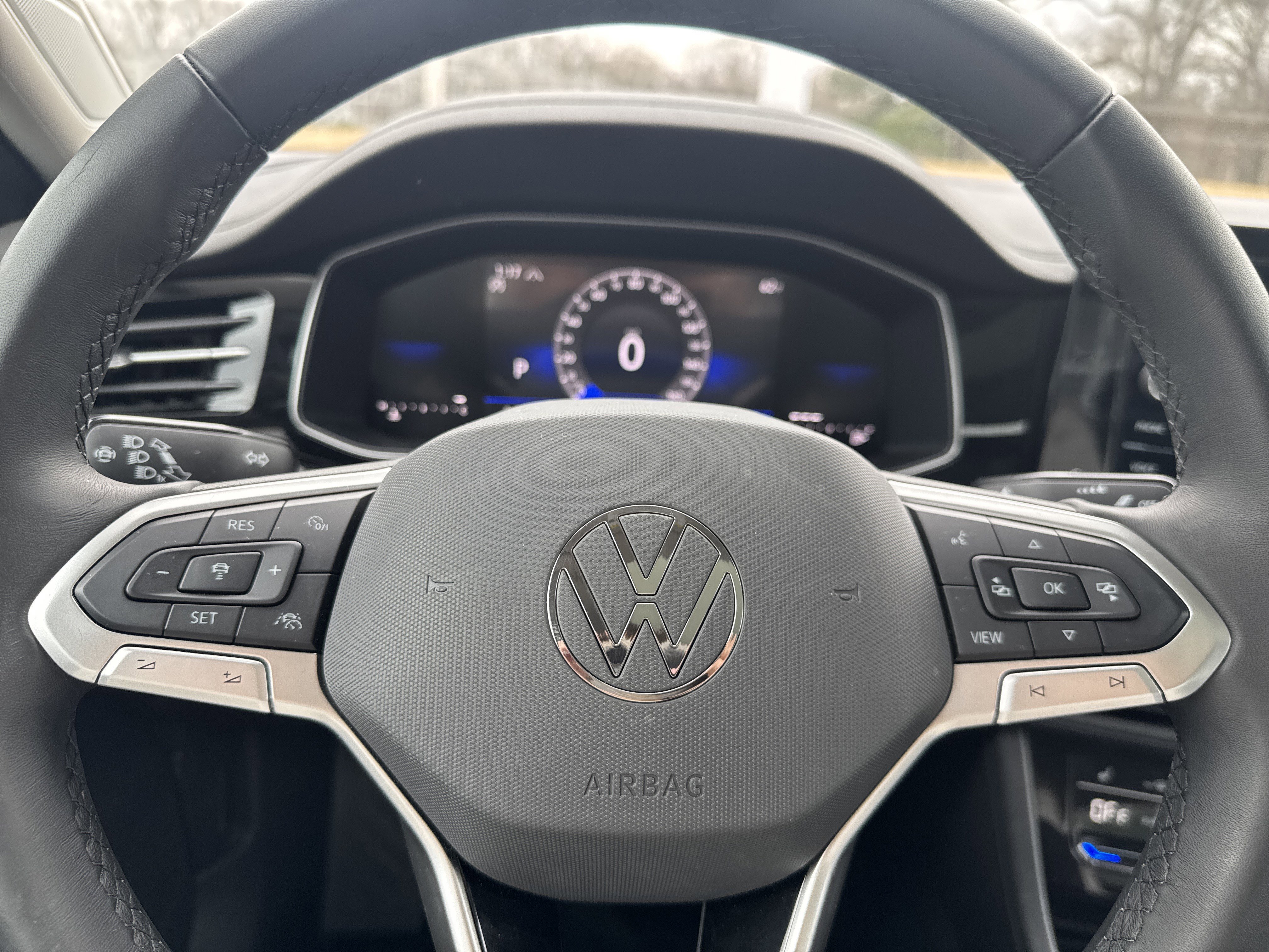 Certified 2025 Volkswagen Jetta SE w/ Sunroof Package image 10