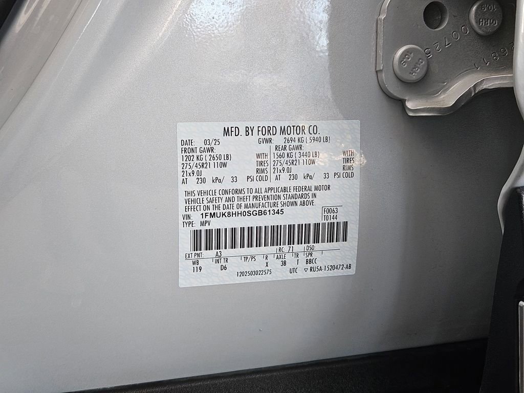 Used 2025 Ford Explorer Platinum w/ LUX Leather Package image 30