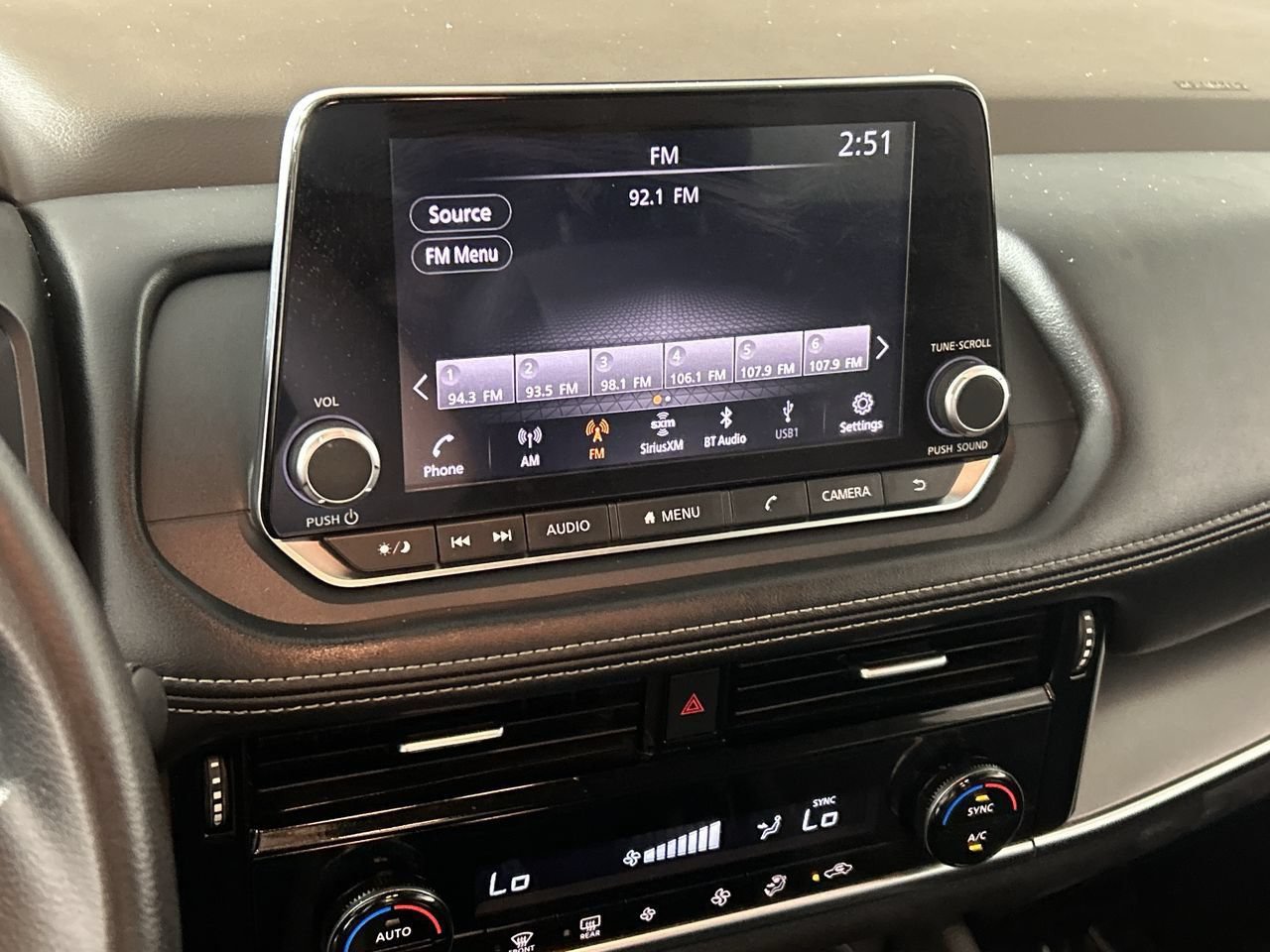 Used 2022 Nissan Rogue SV AWD/4WD image 17