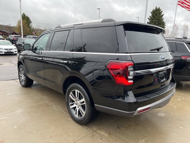 Used 2023 Ford Expedition Limited AWD/4WD image 4