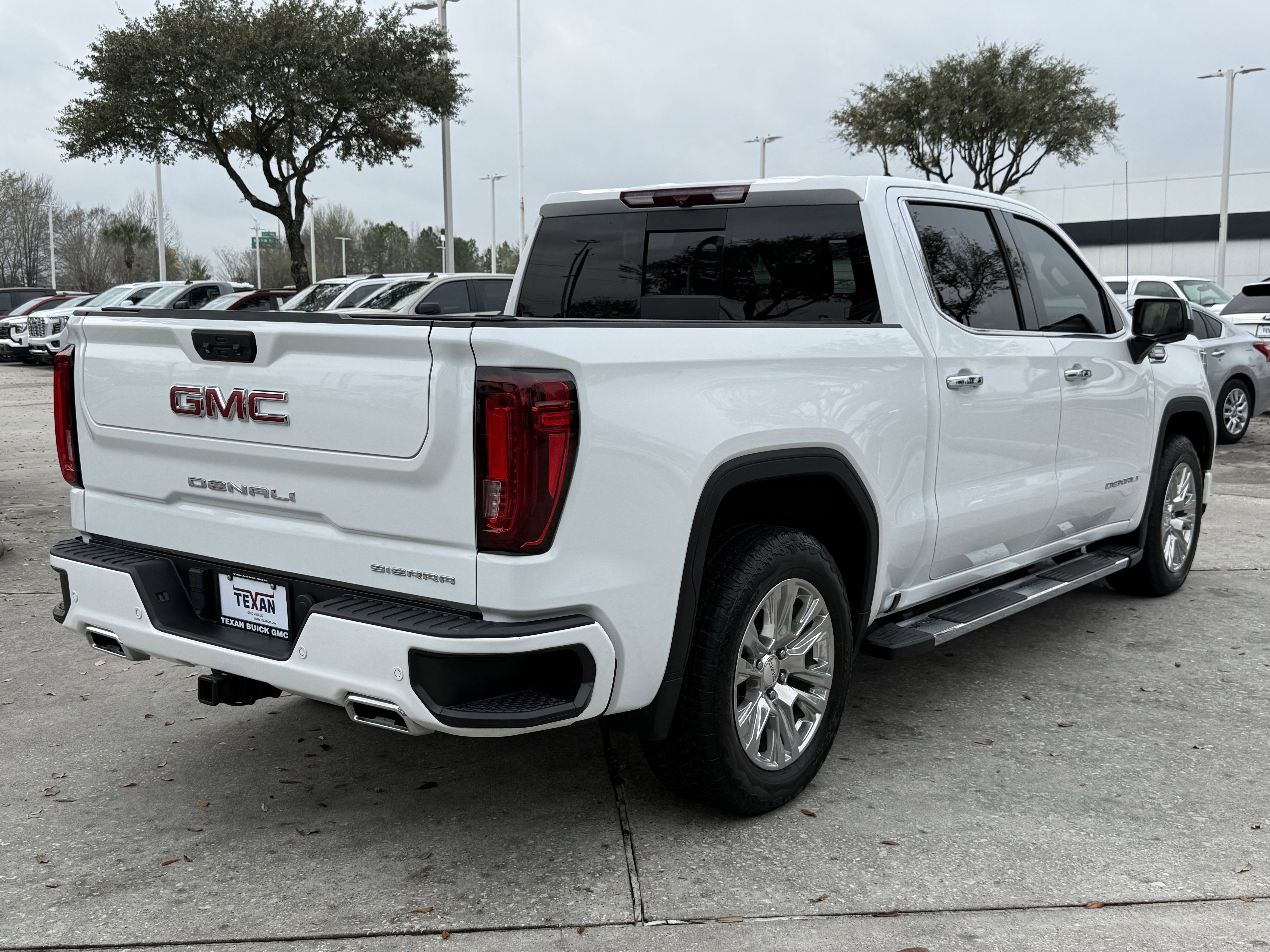Used 2023 GMC Sierra 1500 Denali image 5