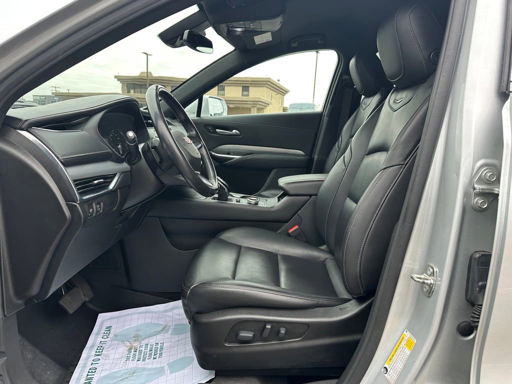 Used 2021 Cadillac XT4 Premium Luxury image 14
