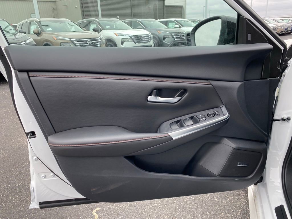 New 2025 Nissan Sentra SR w/ SR Premium Package image 11