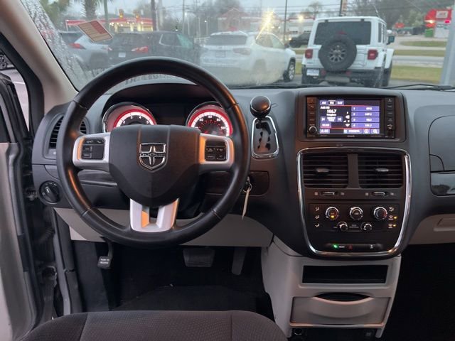 Used 2017 Dodge Grand Caravan SE w/ Power Window Group image 13