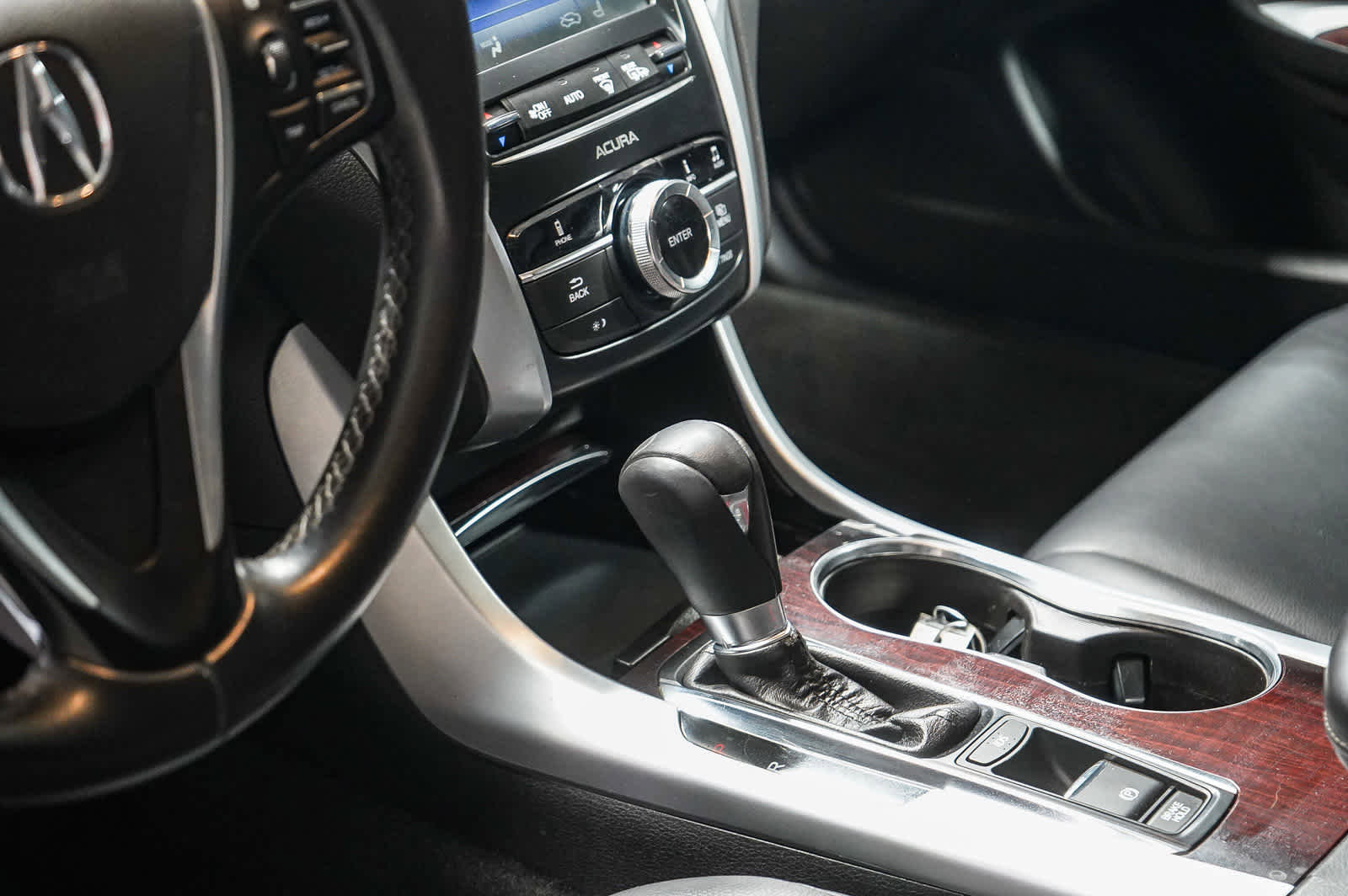 Used 2015 Acura TLX image 28