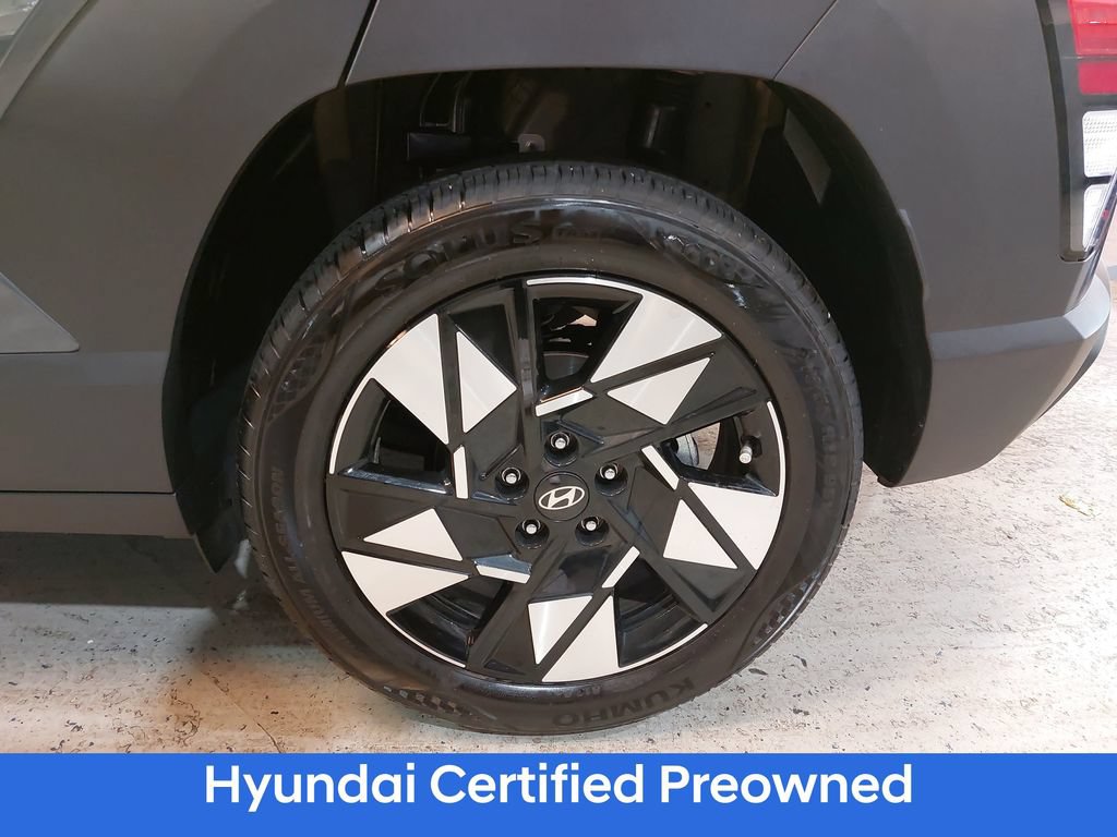 Certified 2025 Hyundai Kona SEL FWD image 35