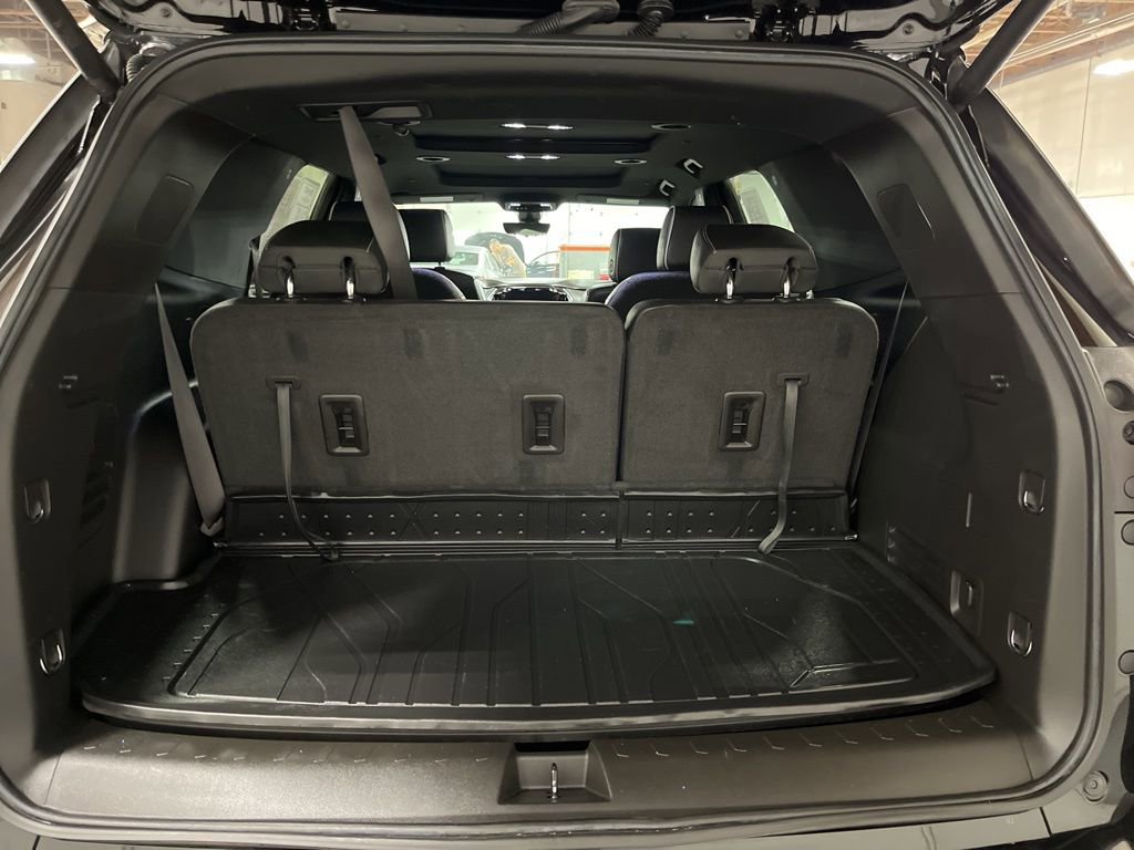 Certified 2022 Chevrolet Traverse Premier w/ Redline Edition image 8