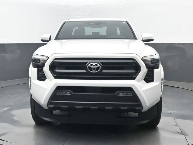 Used 2025 Toyota Tacoma SR5 RWD image 18