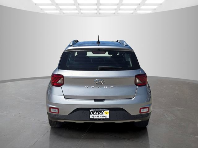 Used 2025 Hyundai Venue SEL FWD image 7