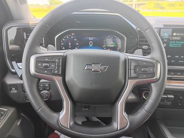 Used 2024 Chevrolet Silverado 1500 RST AWD/4WD image 31