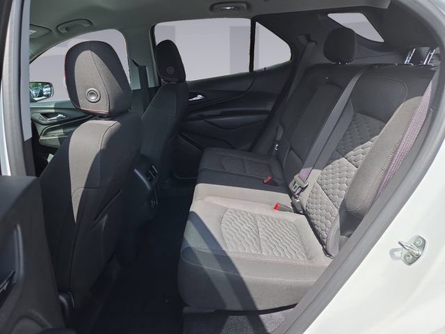 Used 2021 Chevrolet Equinox LT AWD/4WD image 16