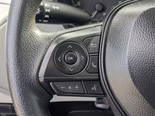 Used 2025 Toyota Corolla Cross L image 22