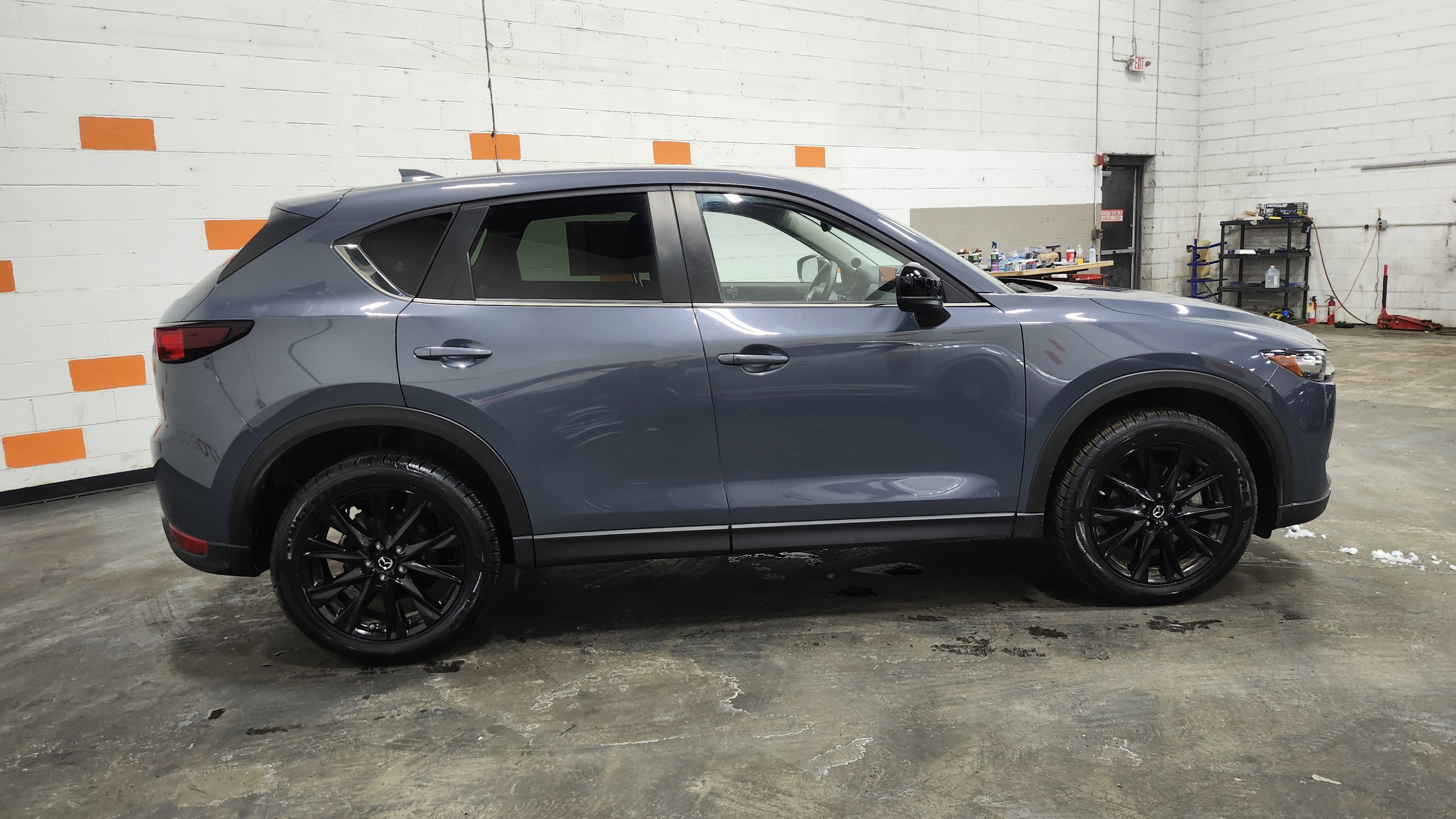 Used 2021 MAZDA CX-5 Carbon Edition image 18