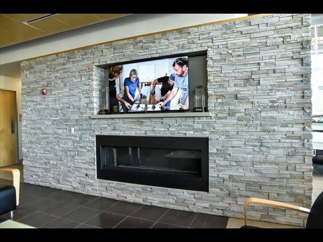 Certified 2025 Mercedes-Benz GLE 450 4MATIC image 32