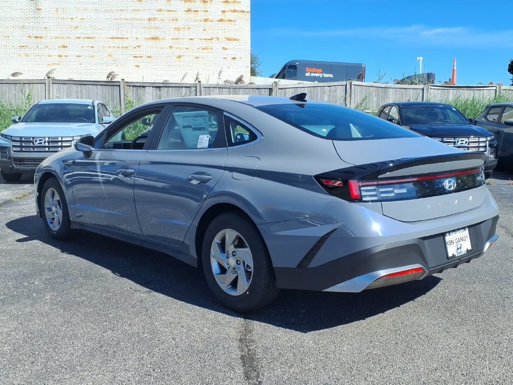 New 2026 Hyundai Sonata SE FWD image 5