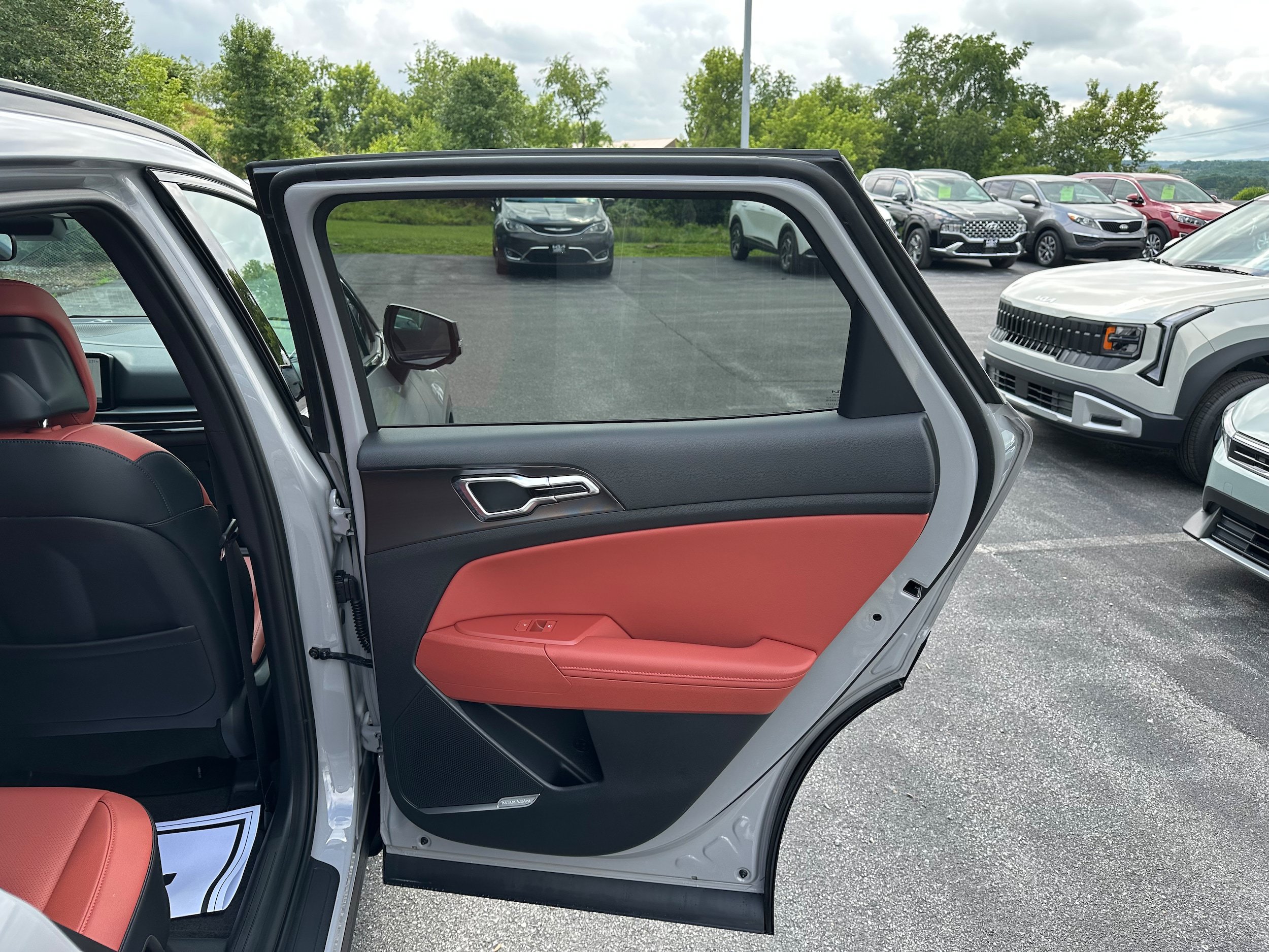 New 2027 Kia Sportage SX Prestige AWD/4WD image 18
