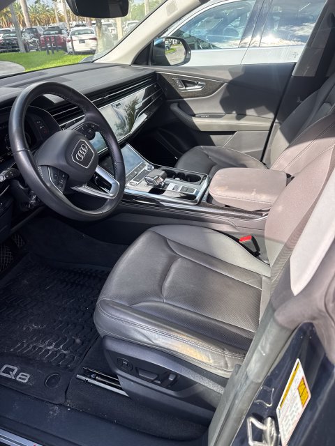 Used 2023 Audi Q8 Premium Plus AWD/4WD image 5