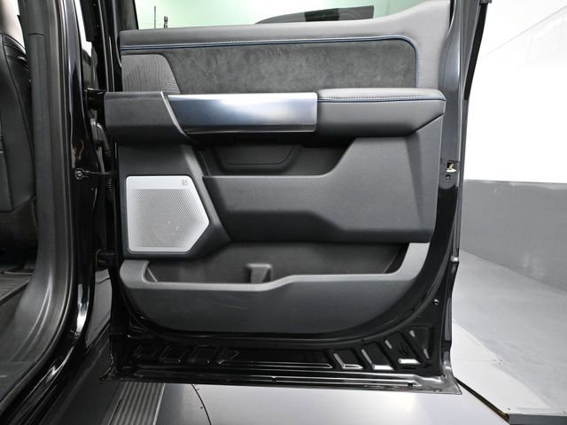 Used 2025 Ford F250 Platinum image 46