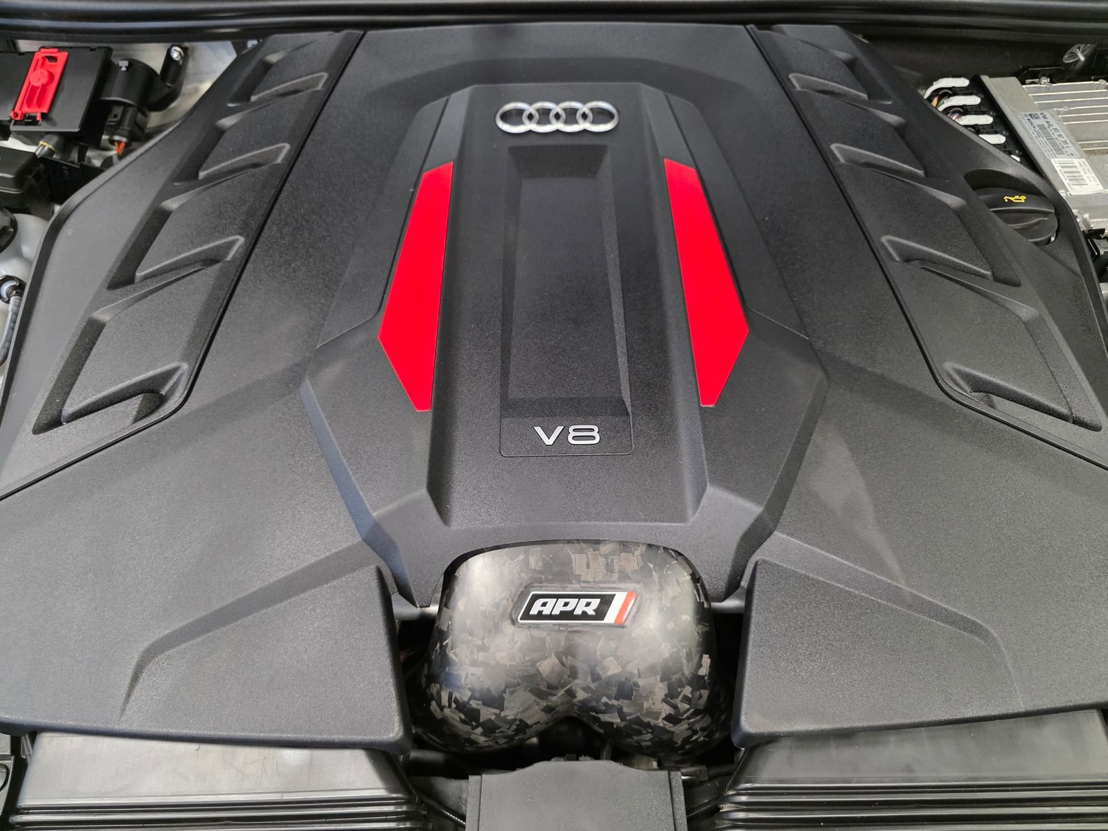 Used 2020 Audi SQ7 Prestige w/ Prestige Package AWD/4WD image 3