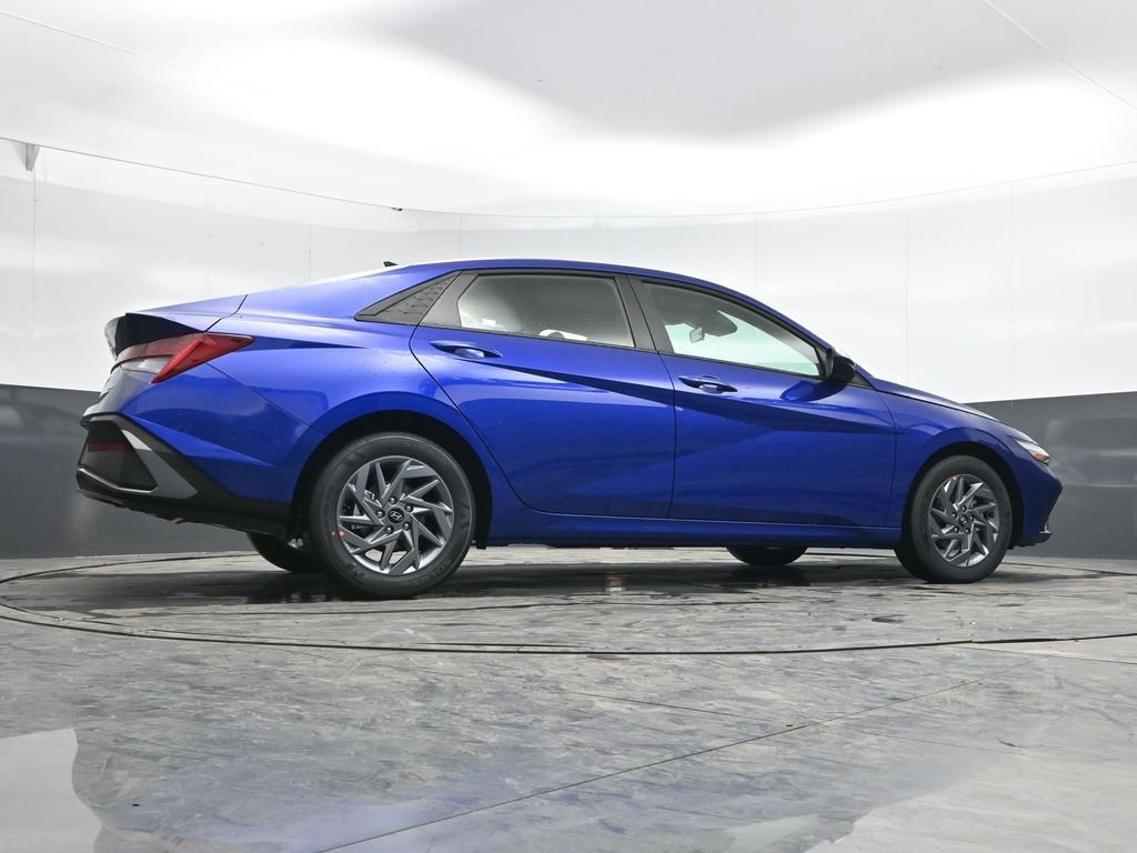 New 2026 Hyundai Elantra Blue image 45