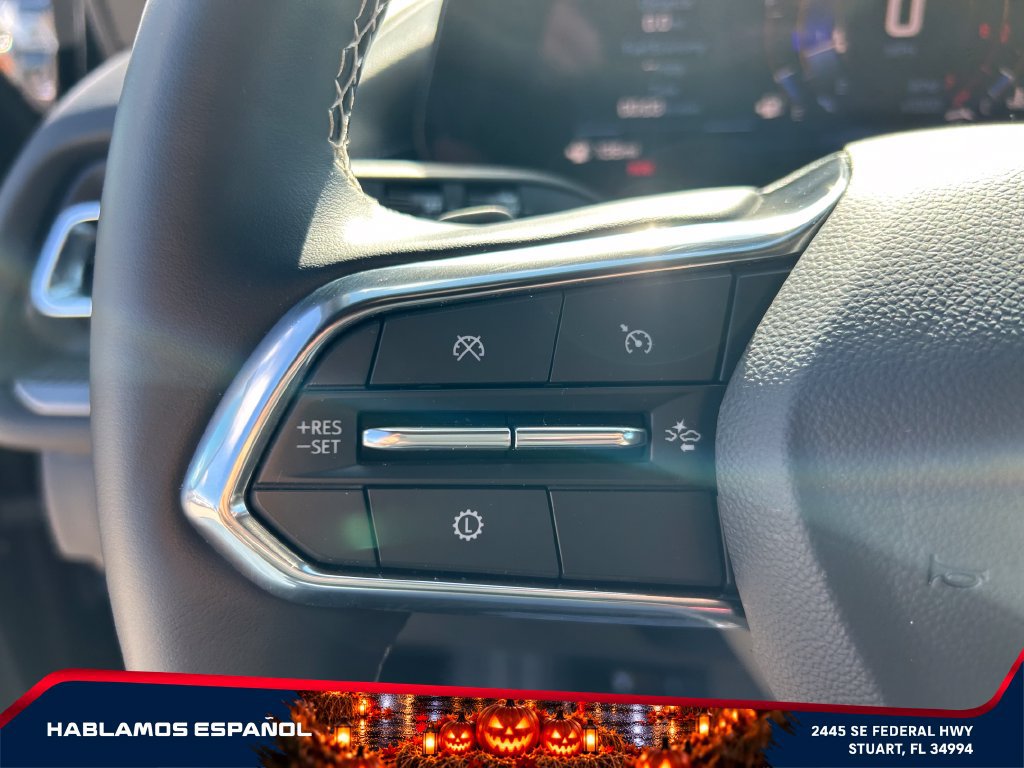 Used 2026 Chevrolet Traverse LT w/ Driver Confidence Package FWD image 17