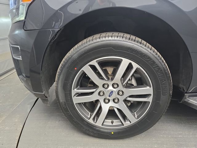 Used 2023 Ford Expedition Max Limited image 15