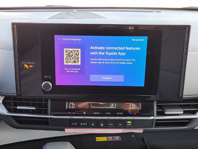 New 2026 Toyota Sienna LE FWD image 16