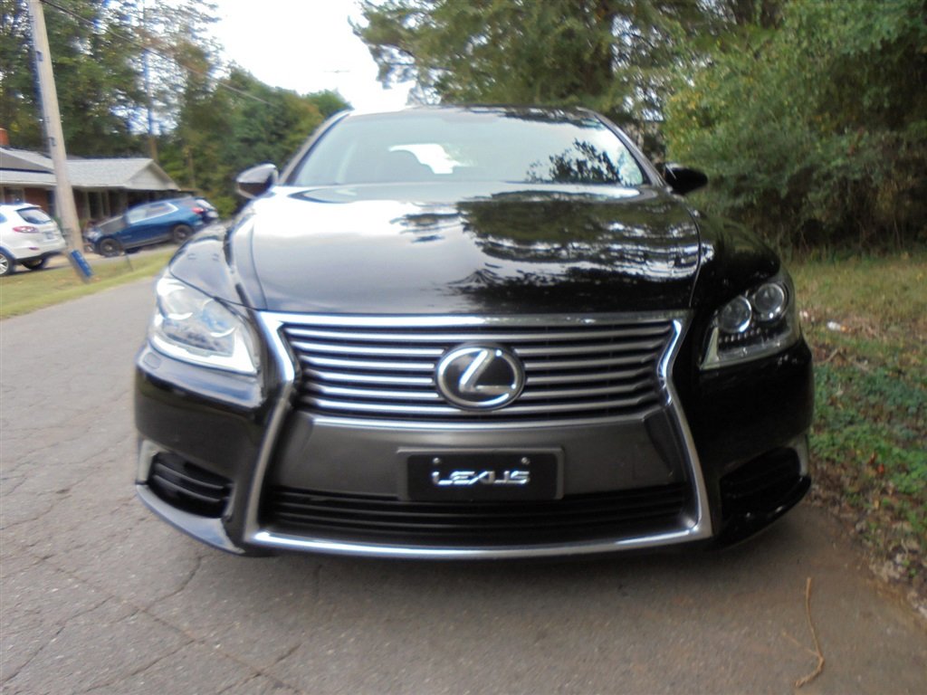 Used 2013 Lexus LS 460 AWD image 13